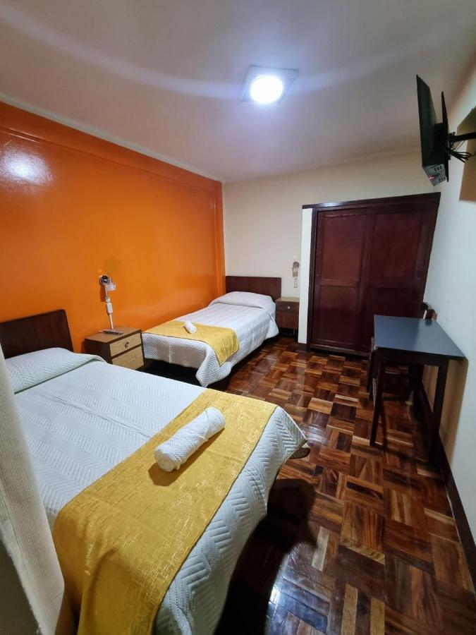 Hotel Express La Paz Buitenkant foto
