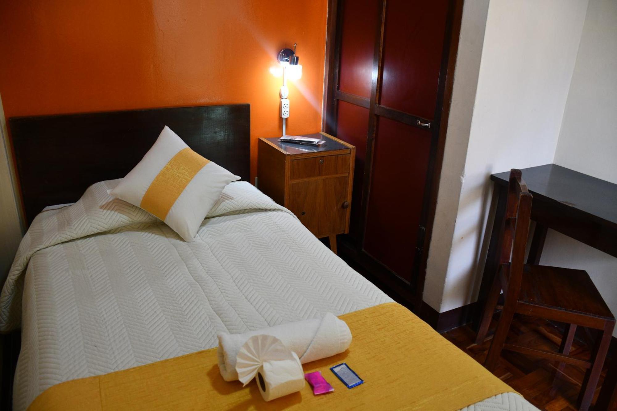 Hotel Express La Paz Buitenkant foto